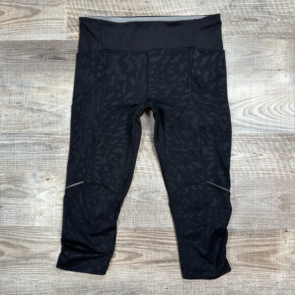 LULULEMON Animal Print CROP MESH Women's Sz 6? Black Leggings - Picture 1 of 11
